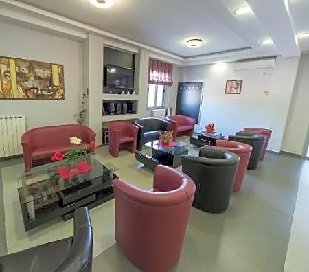 Hotel Piramida 3*